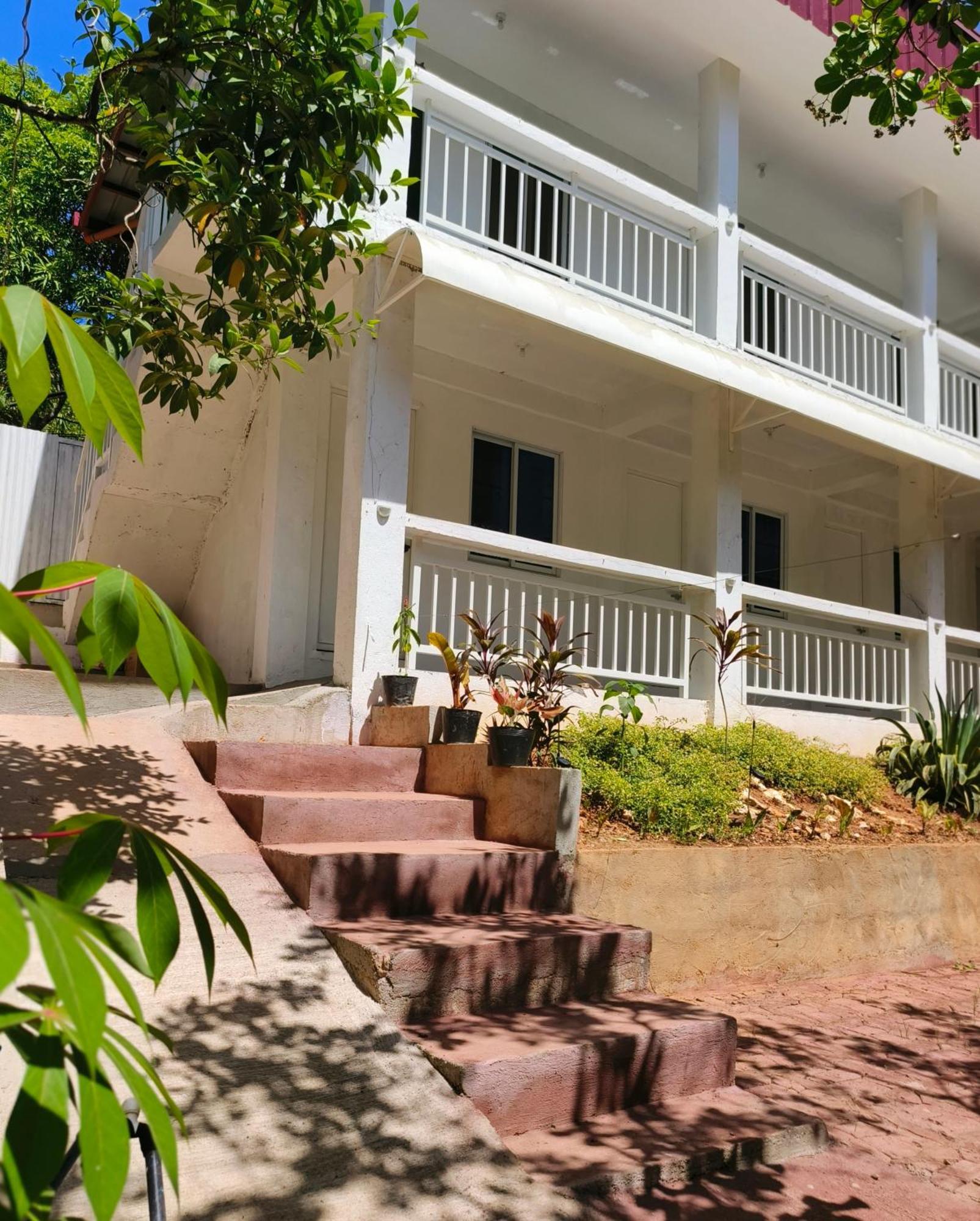Ani Marie Guest House Корон Екстериор снимка